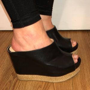 Chinese Laundry Platform